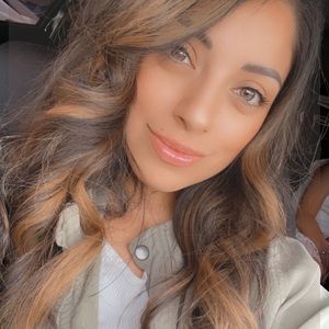 Meet your Posher, Marisol